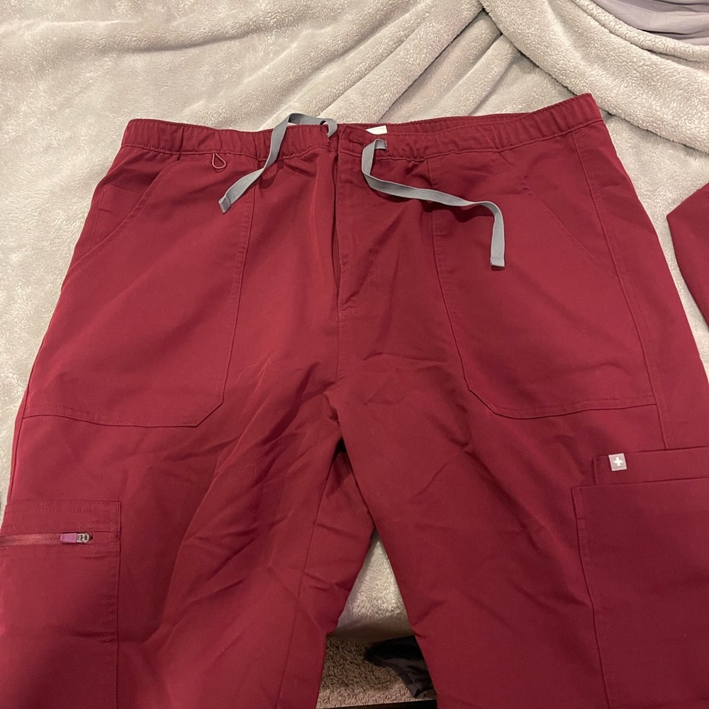 Fig’s Burgundy Mens XXL